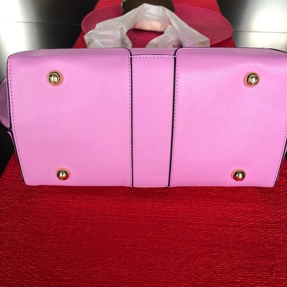 "SOLD" - Femme de Cupcakes Maui tote (New) - Picture 8 of 8